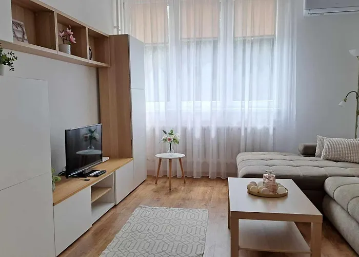 Peony Apartment *